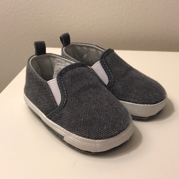 baby crawling shoes
